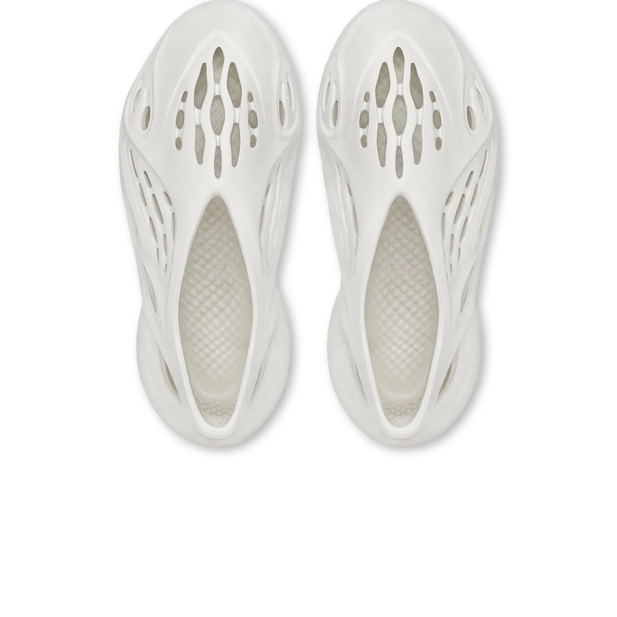 Adidas Yeezy Foam RNNR Sand< Trainers