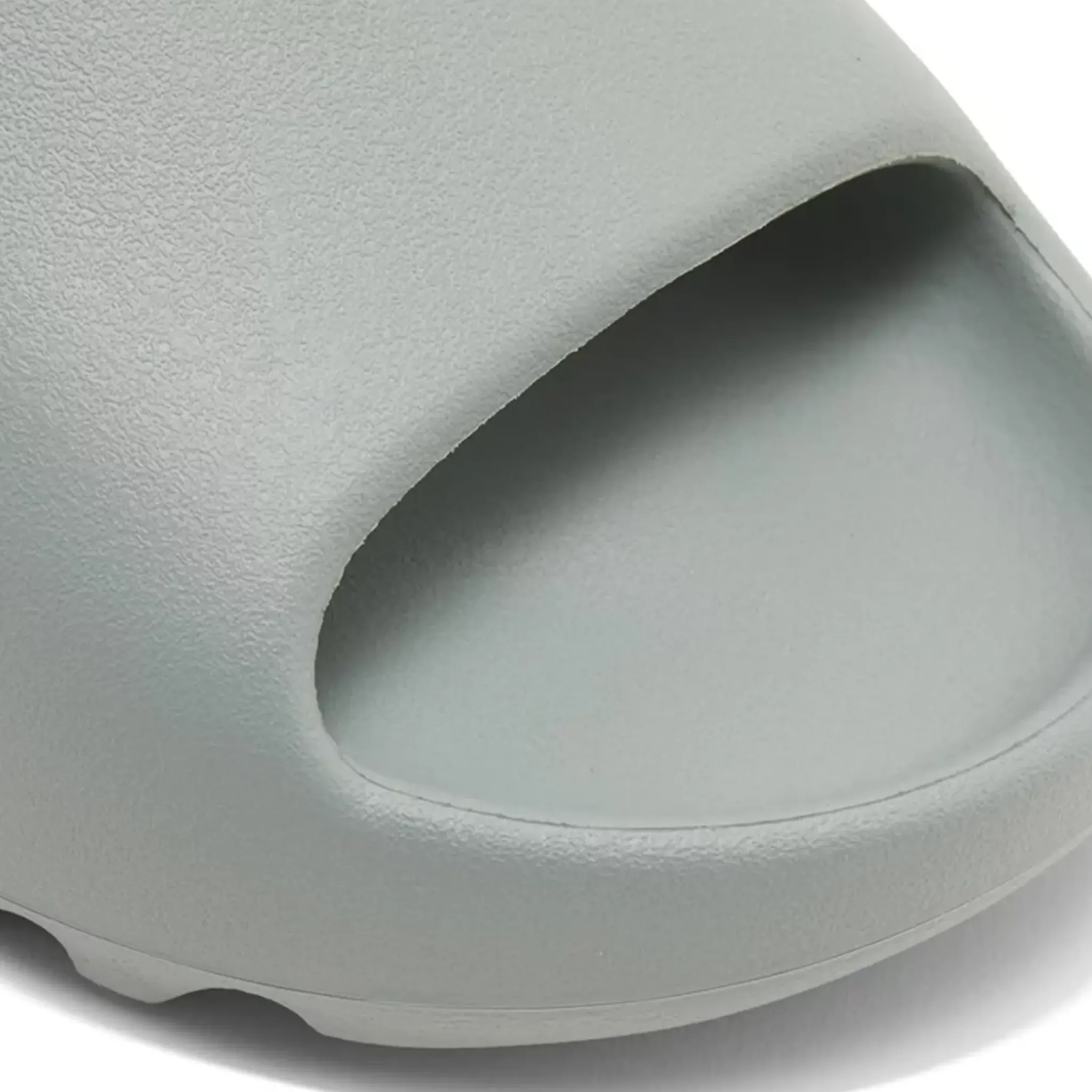 Adidas Yeezy Slide Salt< Sandals & Slides