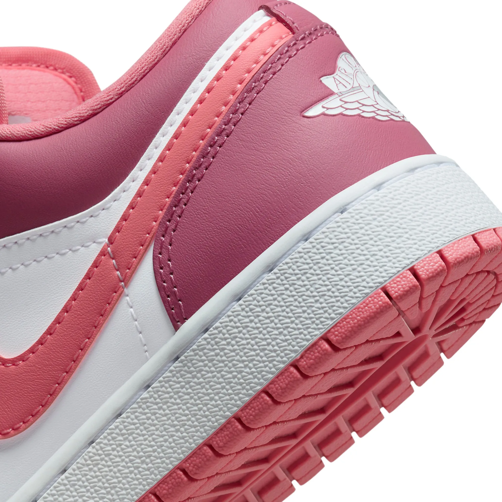 Air Jordan 1 Low Desert Berry (GS)< Trainers