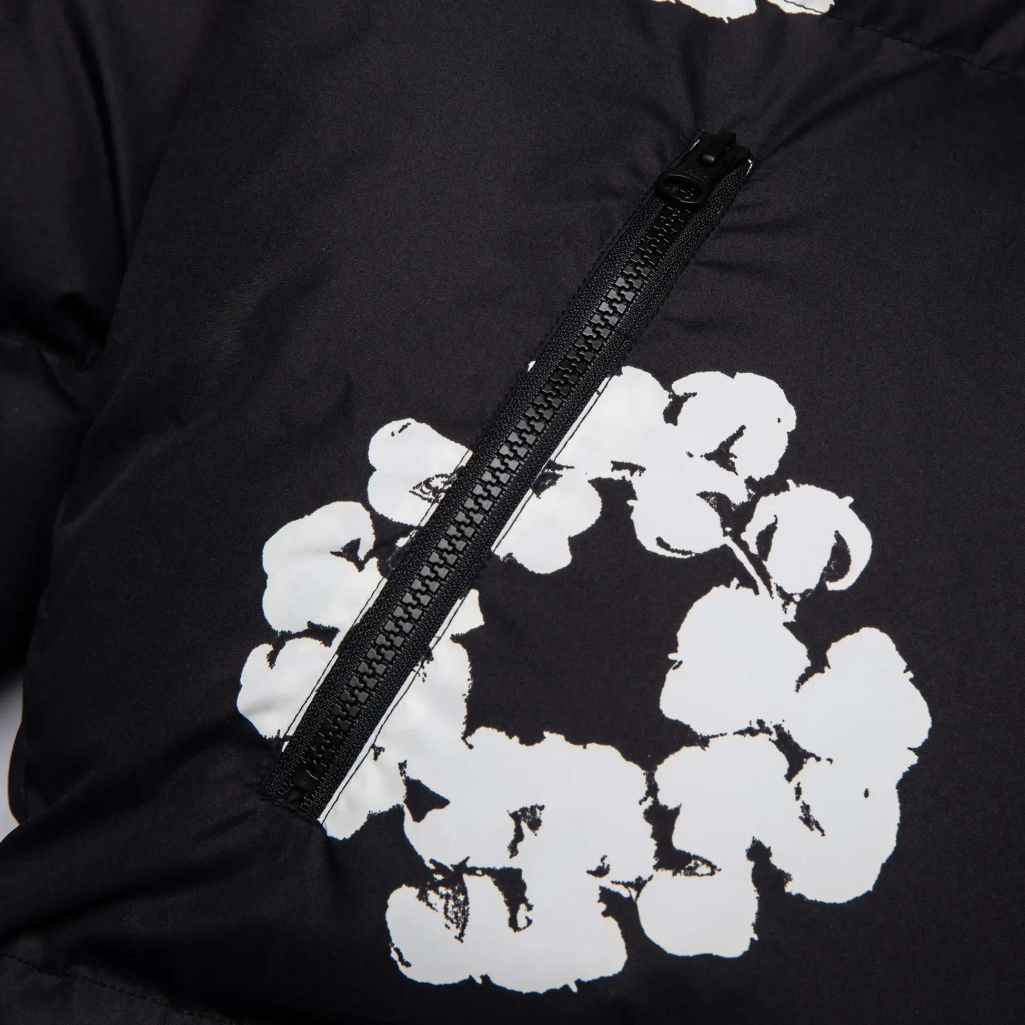 Denim Tears Cotton Wreath Black Puffer Jacket< Coats & Jackets