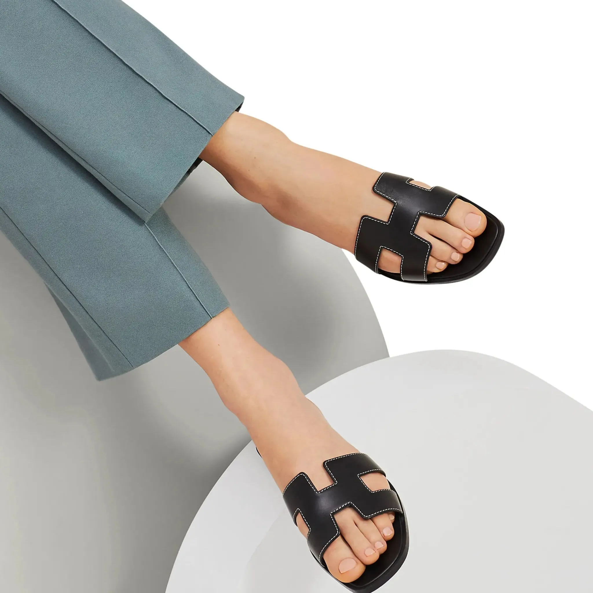 Hermès Paris Oran Black Sandal< Sandals & Slides