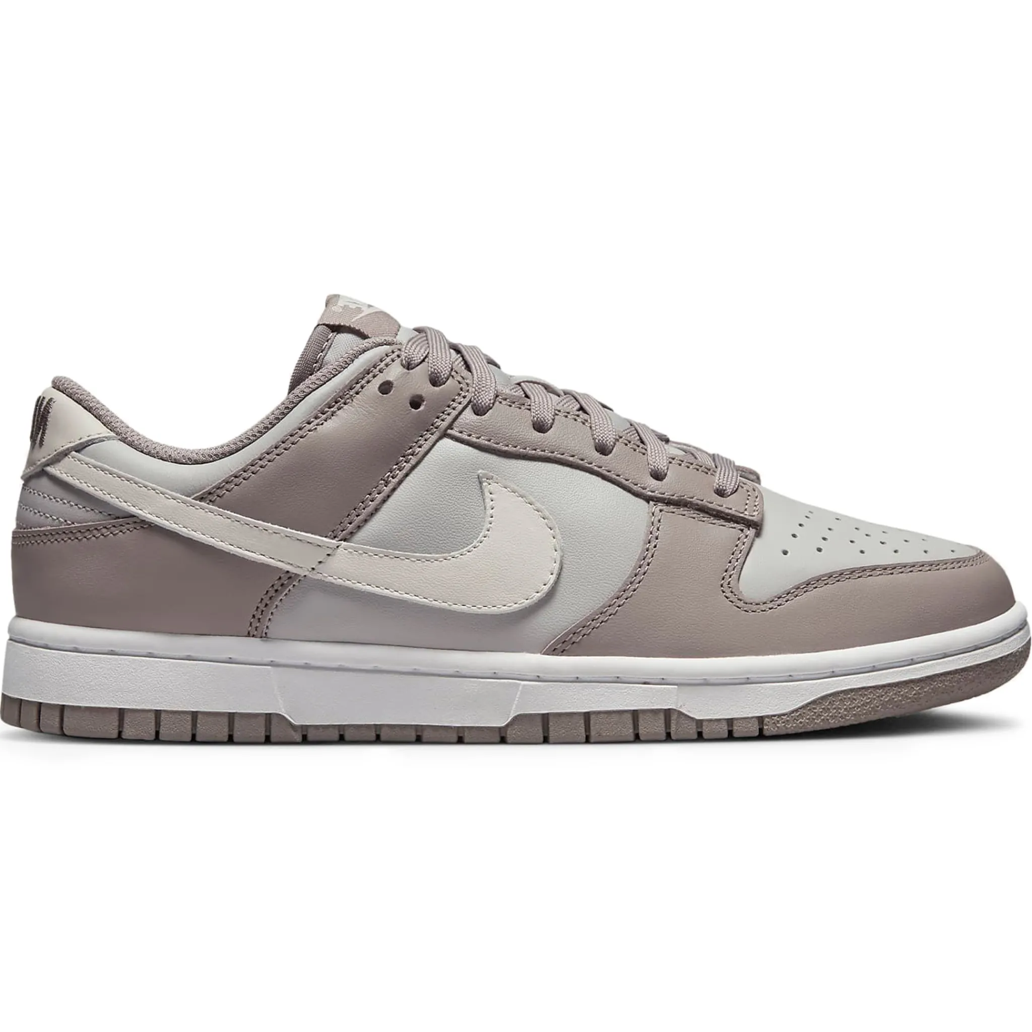 Nike Dunk Low Bone Beige (W)< Trainers