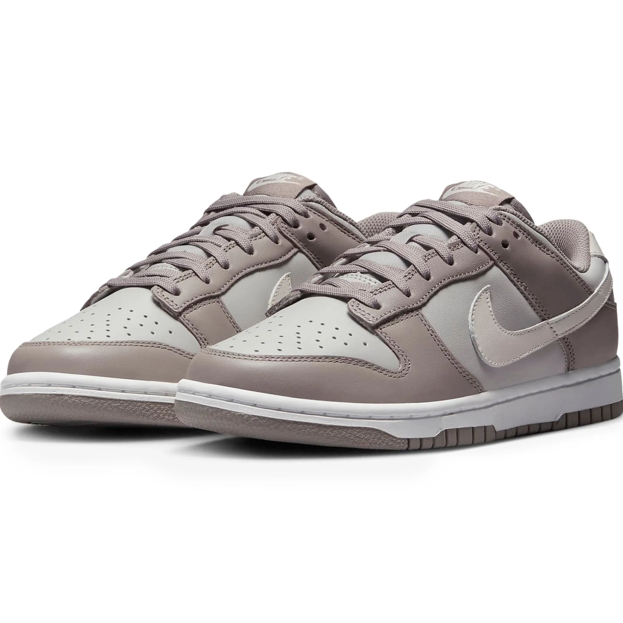 Nike Dunk Low Bone Beige (W)< Trainers