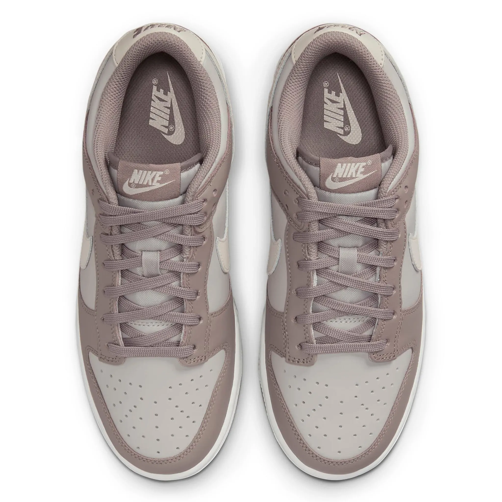 Nike Dunk Low Bone Beige (W)< Trainers