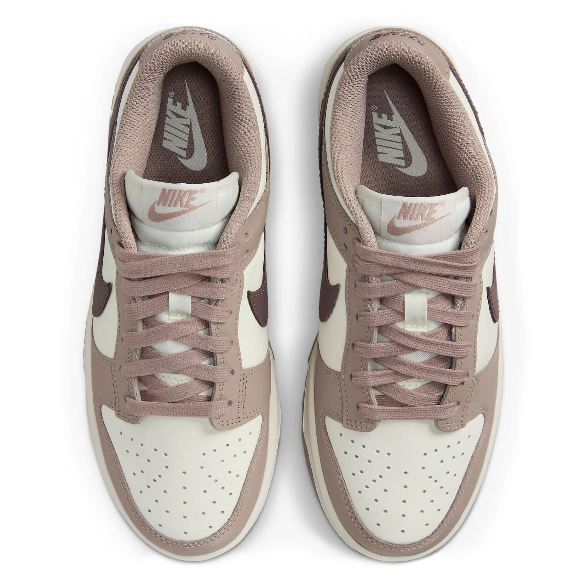 Nike Dunk Low Diffused Taupe (W)< Trainers