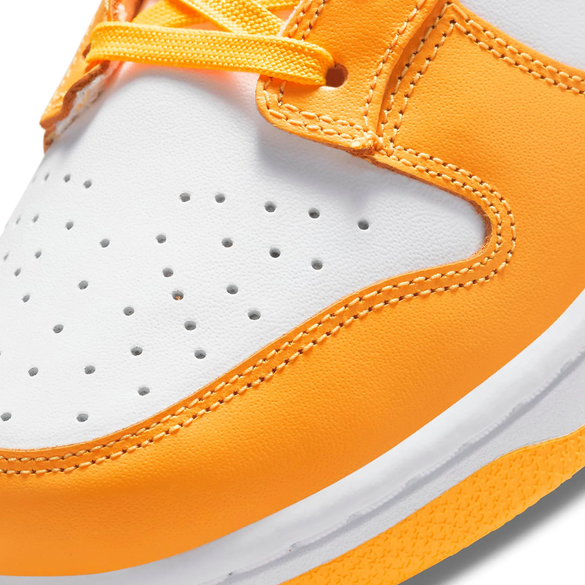 Nike Dunk Low Laser Orange (W)< Trainers