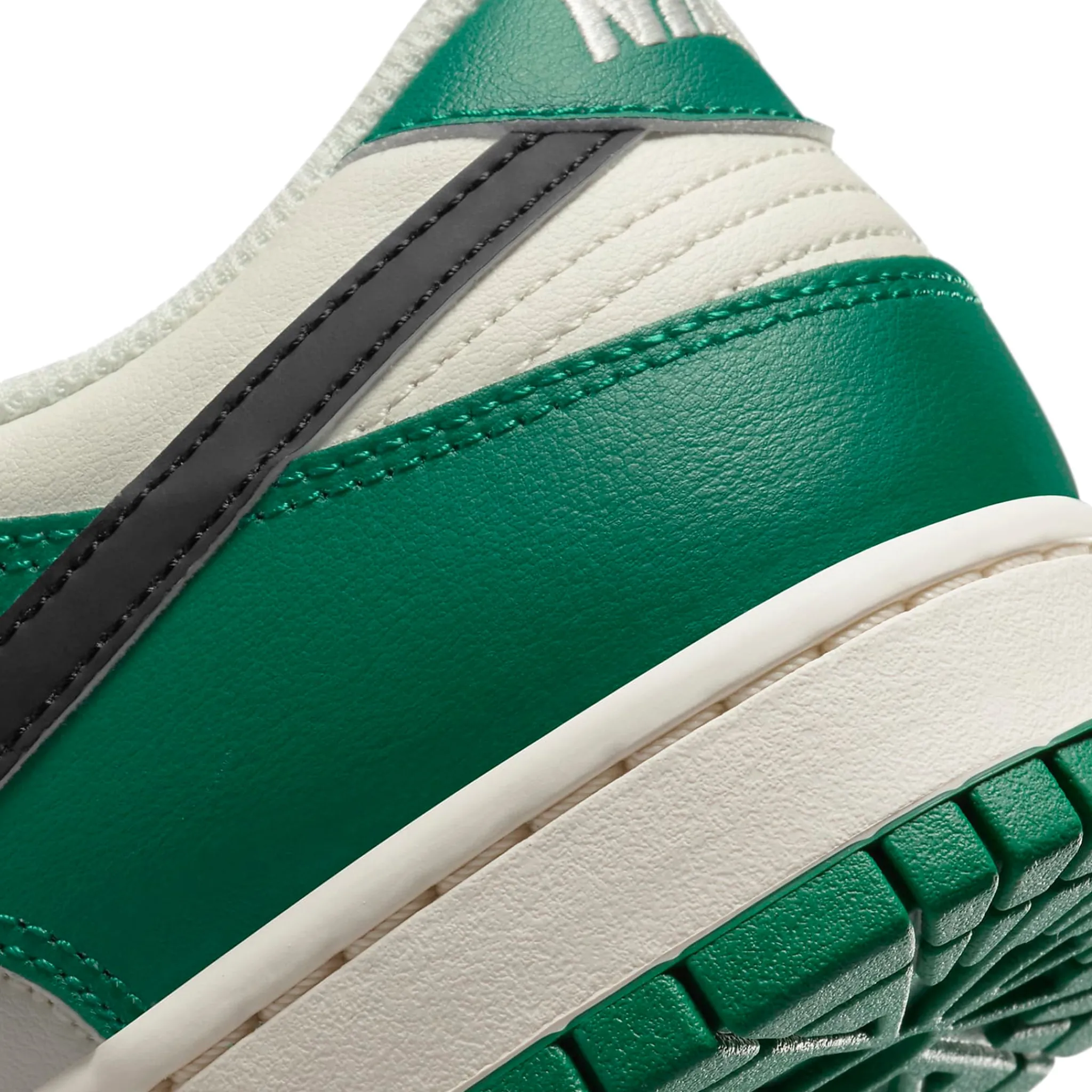 Nike Dunk Low SE Lottery Pack Malachite Green< Trainers