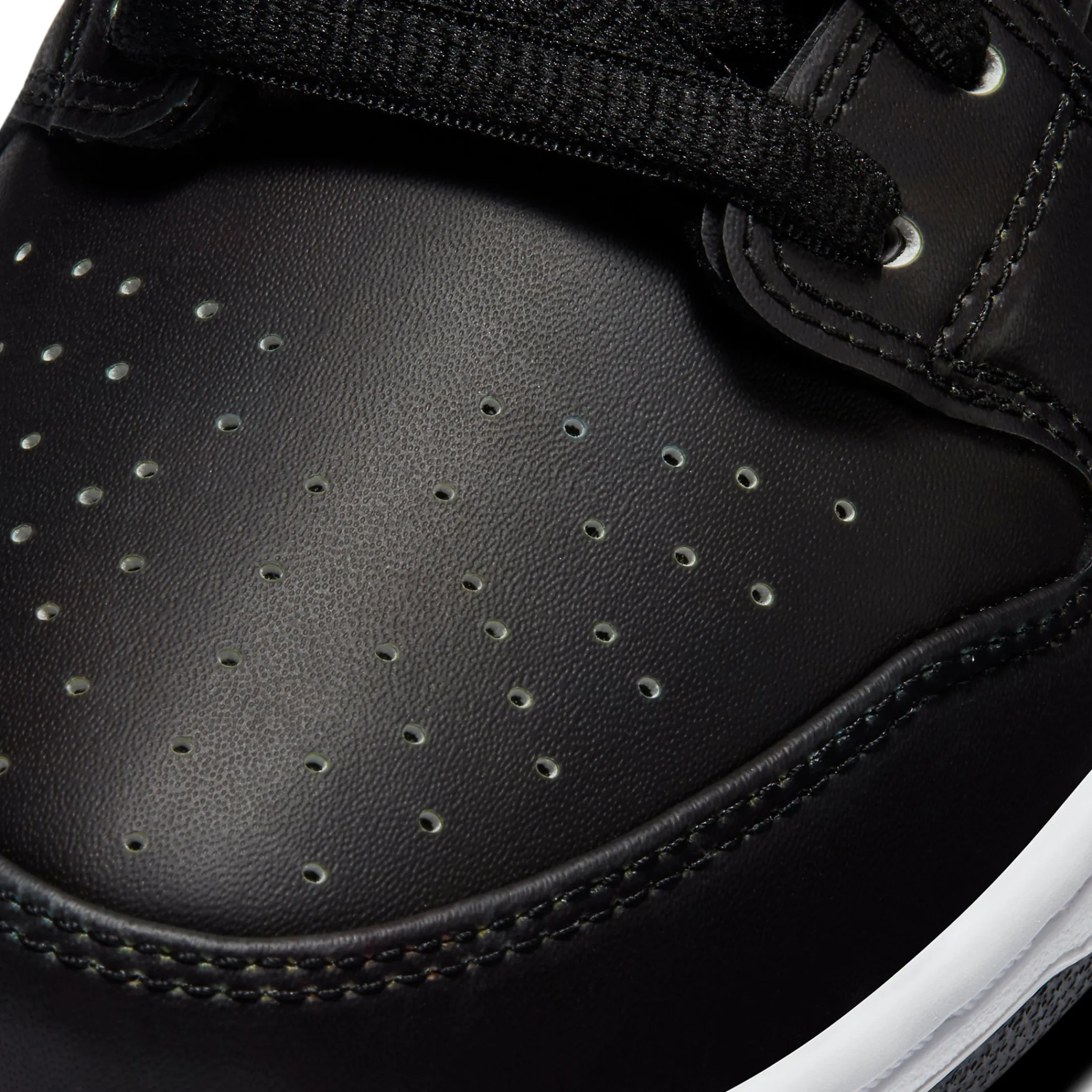 Nike SB Dunk Low Civilist< Black Trainers|Trainers