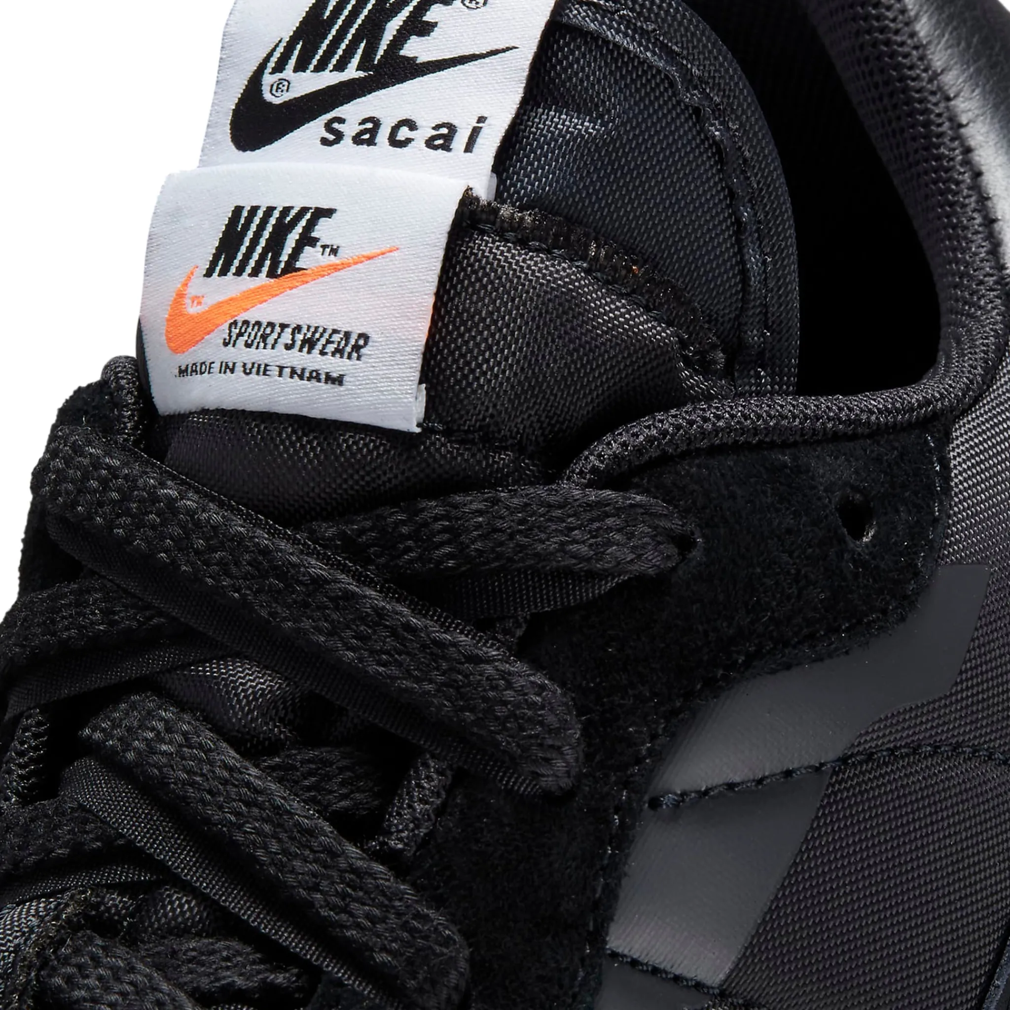 Nike x Sacai Vaporwaffle Black Gum Sneaker< Black Trainers|Trainers