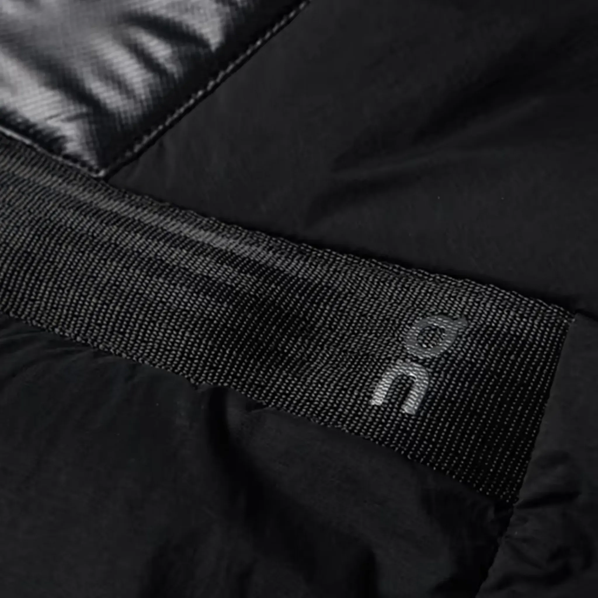 On Running Challenger Black Gilet< Activewear|Coats & Jackets